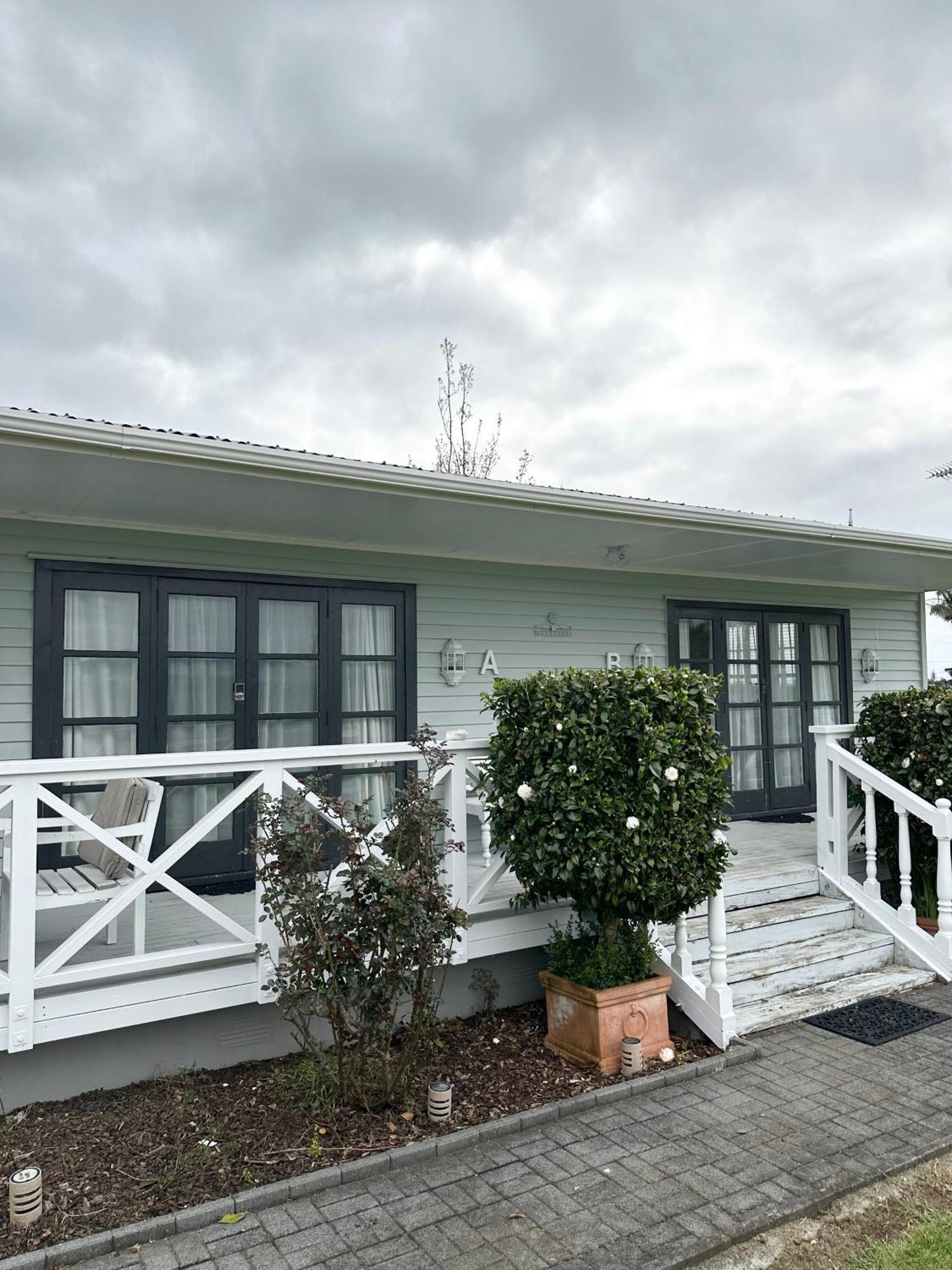 Bycroft Lodge Karaka Luaran gambar